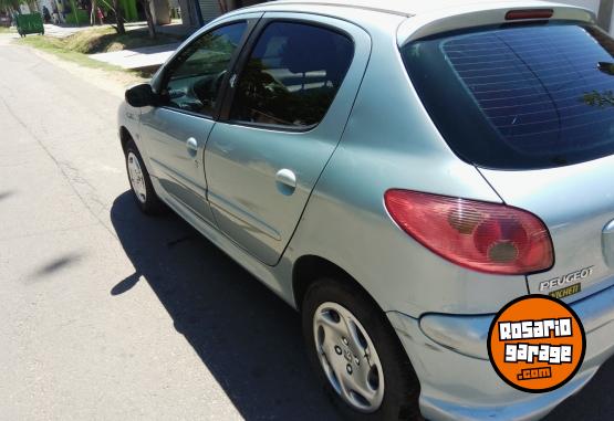 Autos - Peugeot 206 2004 Diesel 111111Km - En Venta