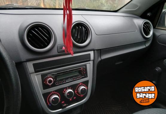 Autos - Volkswagen Gol Trend 2011 Nafta 120000Km - En Venta