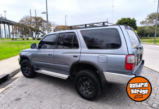 Camionetas - Toyota Hilux SW4 1998 Diesel 355000Km - En Venta