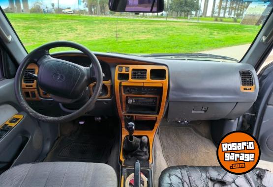 Camionetas - Toyota Hilux SW4 1998 Diesel 355000Km - En Venta