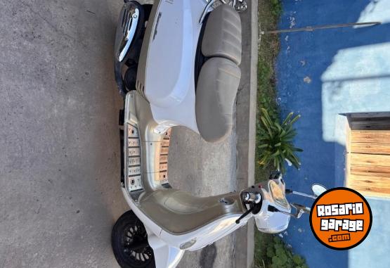 Motos - Zanella XLs 2023 Nafta 7200Km - En Venta