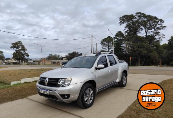 Camionetas - Renault Duster Oroch Privilege2.0 2020 GNC 92000Km - En Venta