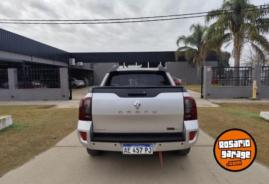 Camionetas - Renault Duster Oroch Privilege2.0 2020 GNC 92000Km - En Venta