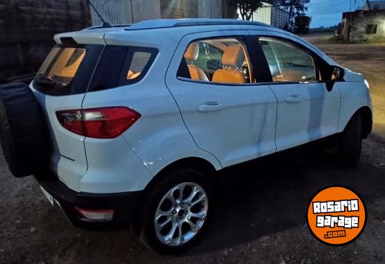 Autos - Ford Ecosport Titanium 2020 Nafta 32000Km - En Venta