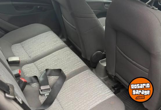 Autos - Fiat Punto ELX 1.3 2011 Diesel 194000Km - En Venta