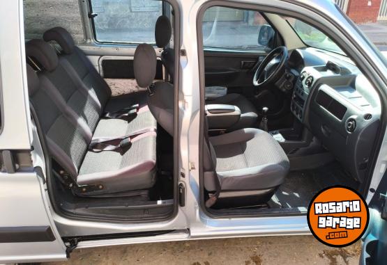Utilitarios - Peugeot Partner 1.6 hdi 2014 Diesel 263000Km - En Venta