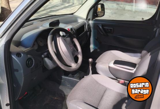 Utilitarios - Peugeot Partner 1.6 hdi 2014 Diesel 263000Km - En Venta