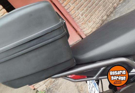 Accesorios para Motos - Único Baúl porta equipaje porta casco Honda Navi - En Venta