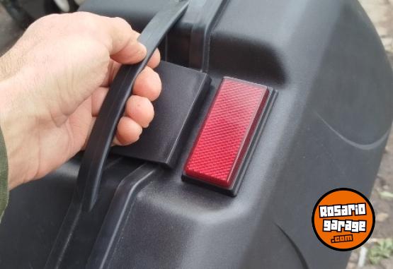 Accesorios para Motos - Único Baúl porta equipaje porta casco Honda Navi - En Venta
