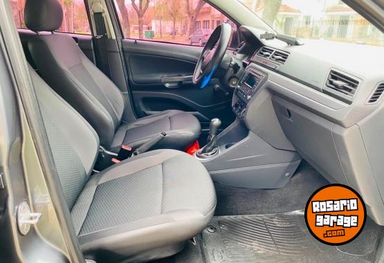 Autos - Volkswagen Gol trend 2017 Nafta 135000Km - En Venta