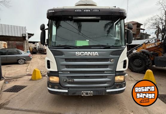 Camiones y Gr�as - Scania P340 2011 6X2 - En Venta