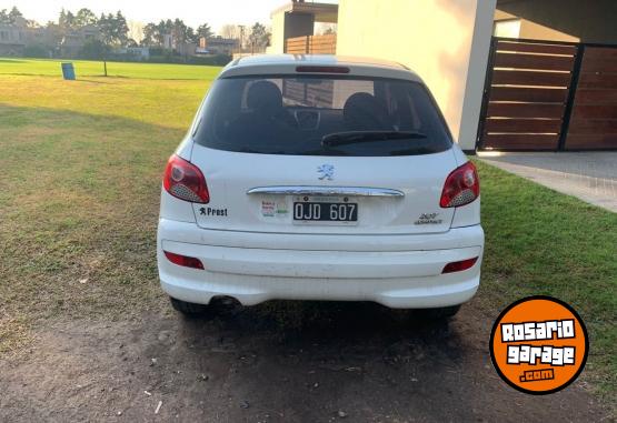 Autos - Peugeot 207 Compact Allure 1.4 5p 2015 Nafta 93000Km - En Venta