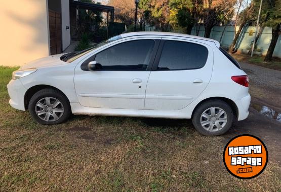 Autos - Peugeot 207 Compact Allure 1.4 5p 2015 Nafta 93000Km - En Venta