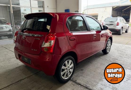 Autos - Toyota ETIOS 1.5 XLS 6mt 2017 Nafta 90000Km - En Venta