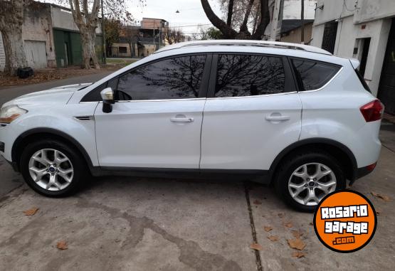 Autos - Ford KUGA TITANIUM 2.5T AT 4X4 2012 Nafta 190000Km - En Venta