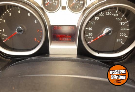 Autos - Ford KUGA TITANIUM 2.5T AT 4X4 2012 Nafta 190000Km - En Venta