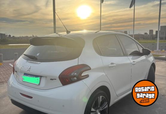 Autos - Peugeot 208 GT 2016 Nafta 153500Km - En Venta