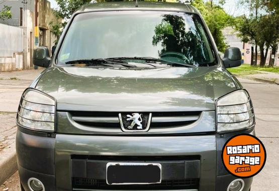 Utilitarios - Peugeot Partner 2012 Diesel 265000Km - En Venta