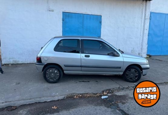 Autos - Renault Clio 1999 Diesel 11111Km - En Venta