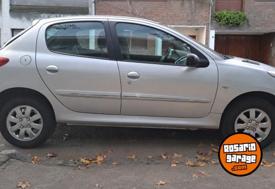 Autos - Peugeot 207 2012 Nafta 105400Km - En Venta