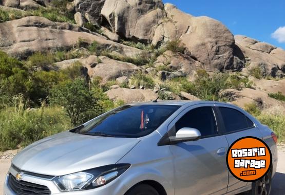 Autos - Chevrolet Prisma LTZ 2017 Nafta 150000Km - En Venta