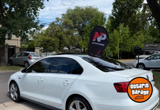 Autos - Volkswagen Vento GLI 2017 Nafta 158000Km - En Venta