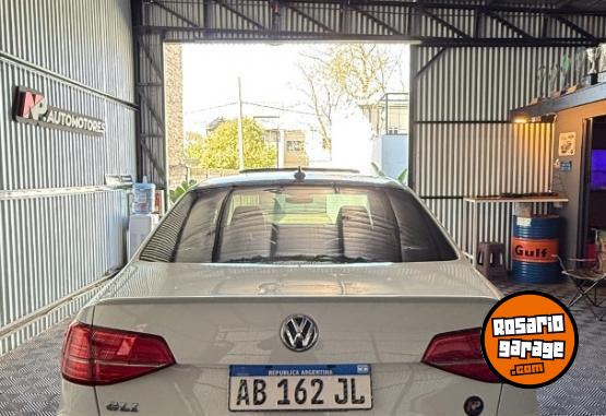 Autos - Volkswagen Vento GLI 2017 Nafta 158000Km - En Venta