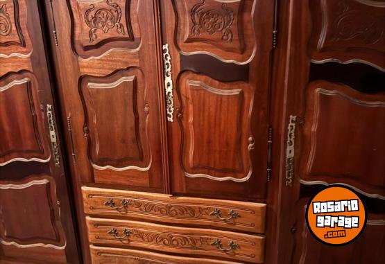 Hogar - Vendo Ropero / Placard Antiguo - En Venta