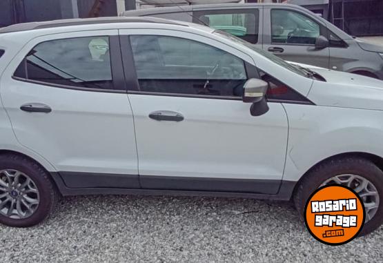 Autos - Ford Ecosport freestyle 2014 GNC 155000Km - En Venta