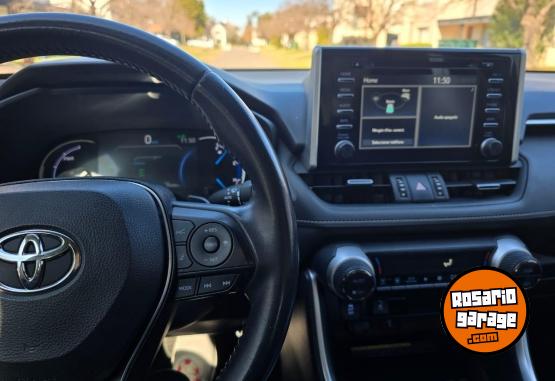 Camionetas - Toyota Rav4 hybrid 4x4 2020 Electrico / Hibrido 100000Km - En Venta