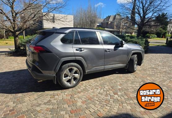 Camionetas - Toyota Rav4 hybrid 4x4 2020 Electrico / Hibrido 100000Km - En Venta