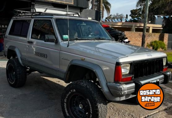 Camionetas - Jeep Cherokee xj sport 1993 Diesel 400000Km - En Venta