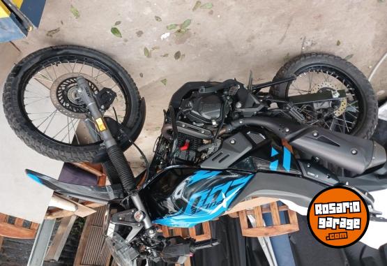 Motos - Hero Xpulse 200 2023 Nafta 9000Km - En Venta