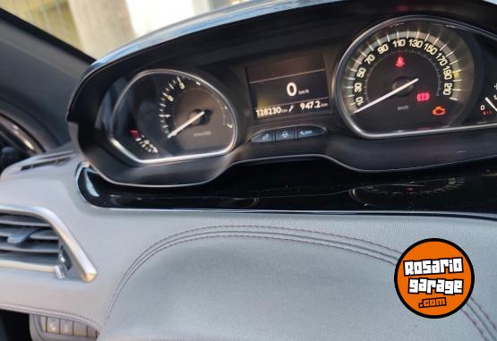 Autos - Peugeot 208 2014 Nafta 128000Km - En Venta