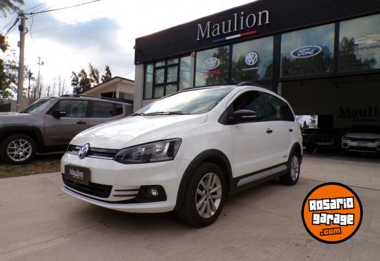 Autos - Volkswagen suran track 2017 Nafta 93000Km - En Venta
