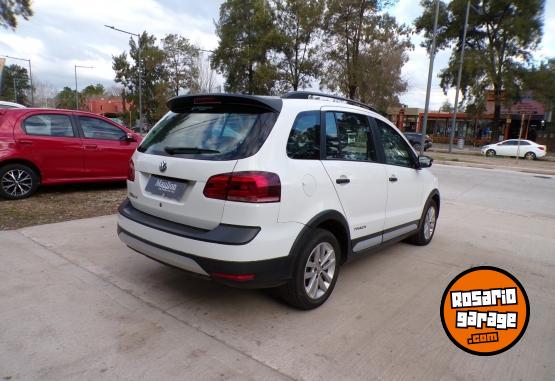 Autos - Volkswagen suran track 2017 Nafta 93000Km - En Venta