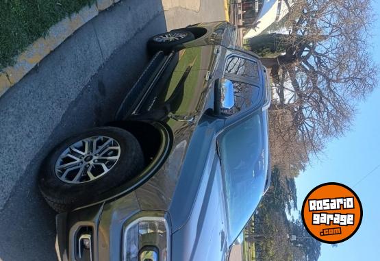 Camionetas - Ford Ranger 2024 Diesel 64000Km - En Venta
