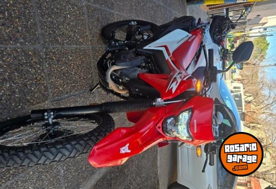 Motos - Honda Xr tornado 2024 Nafta 9100Km - En Venta