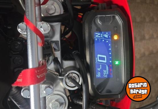 Motos - Honda Xr tornado 2024 Nafta 9100Km - En Venta