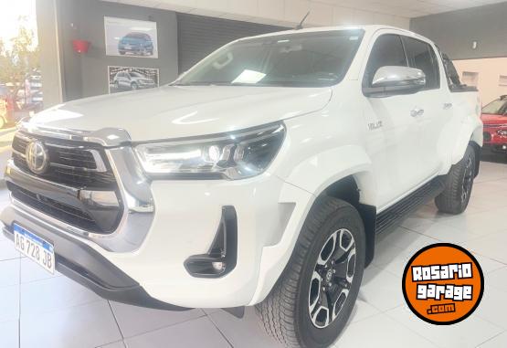 Camionetas - Toyota Hilux 2024 Diesel 58000Km - En Venta