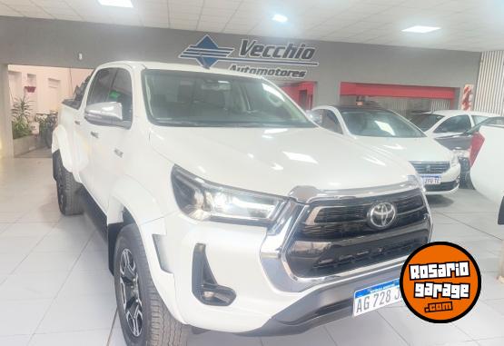 Camionetas - Toyota Hilux 2024 Diesel 58000Km - En Venta