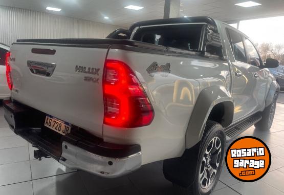Camionetas - Toyota Hilux 2024 Diesel 58000Km - En Venta