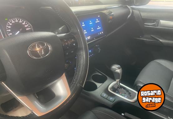 Camionetas - Toyota Hilux 2024 Diesel 58000Km - En Venta