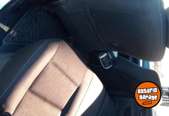 Camionetas - Toyota Hilux  SRV 2023 Diesel 29850Km - En Venta