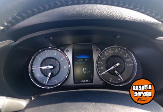 Camionetas - Toyota Hilux  SRV 2023 Diesel 29850Km - En Venta