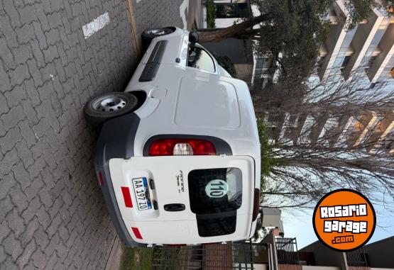 Utilitarios - Fiat Fiorino 2016 GNC 235402Km - En Venta