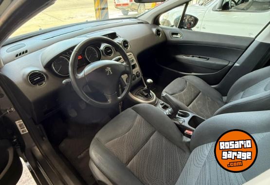 Autos - Peugeot 308 Active 2014 Nafta 133000Km - En Venta