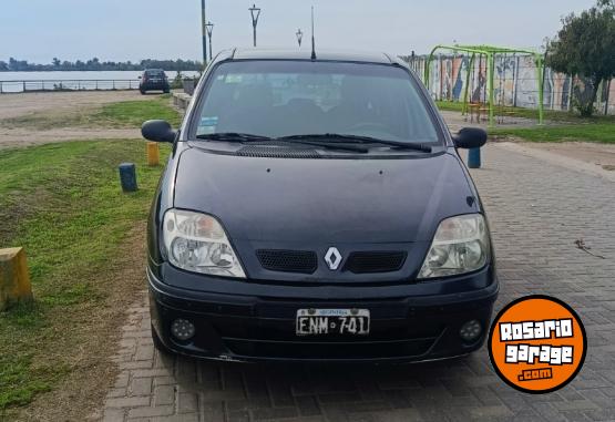 Autos - Renault Scenic 2004 Nafta 213500Km - En Venta