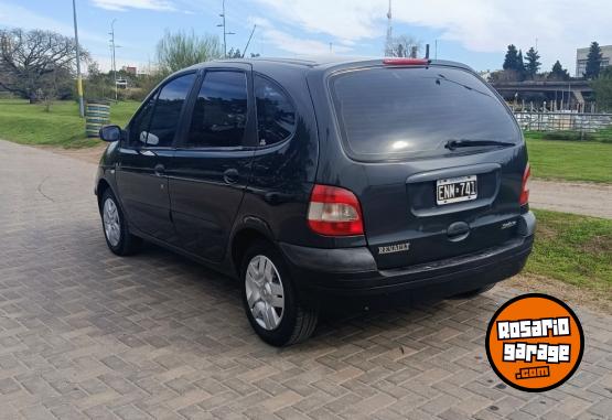 Autos - Renault Scenic 2004 Nafta 213500Km - En Venta