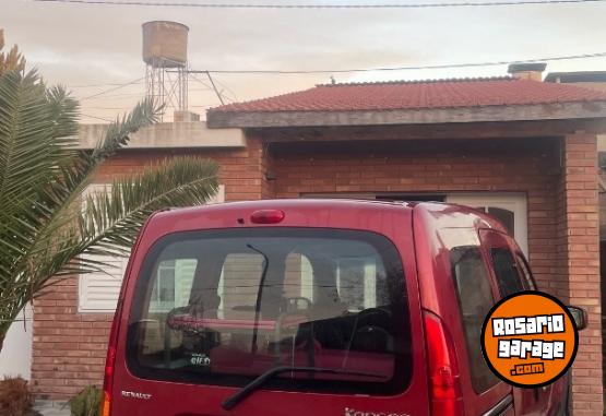 Utilitarios - Renault Kangoo 2016 Nafta 120000Km - En Venta